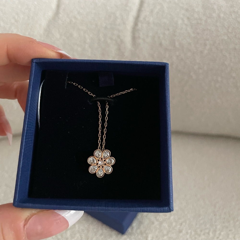 Swarovski Crystal Flower Necklace - Picture 6 of 10